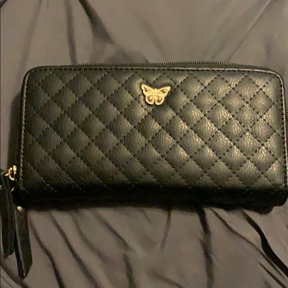 Max Studio wallet